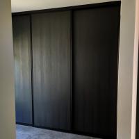 3 deuren | Hout zwart feelwood | zwart profiel